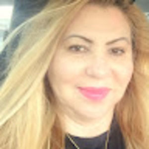 Meet your Posher, Yamira